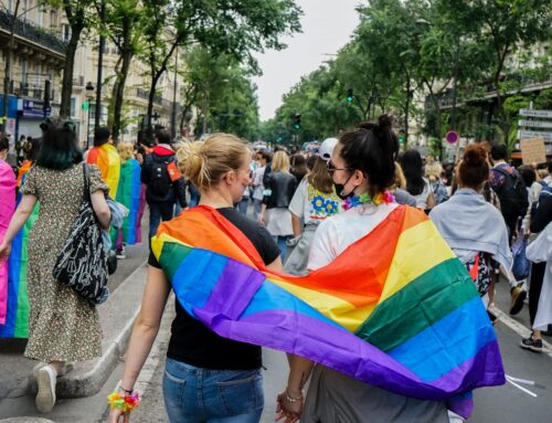 Kontroverse Diskussion zu LGBTQ+ und Glaube